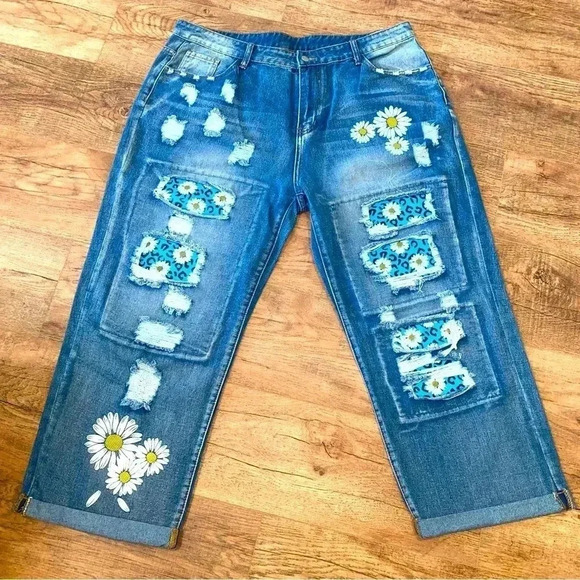 Distressed Daisy Boho Hippie Jeans Adorable 2X NWOT - Picture 8 of 11